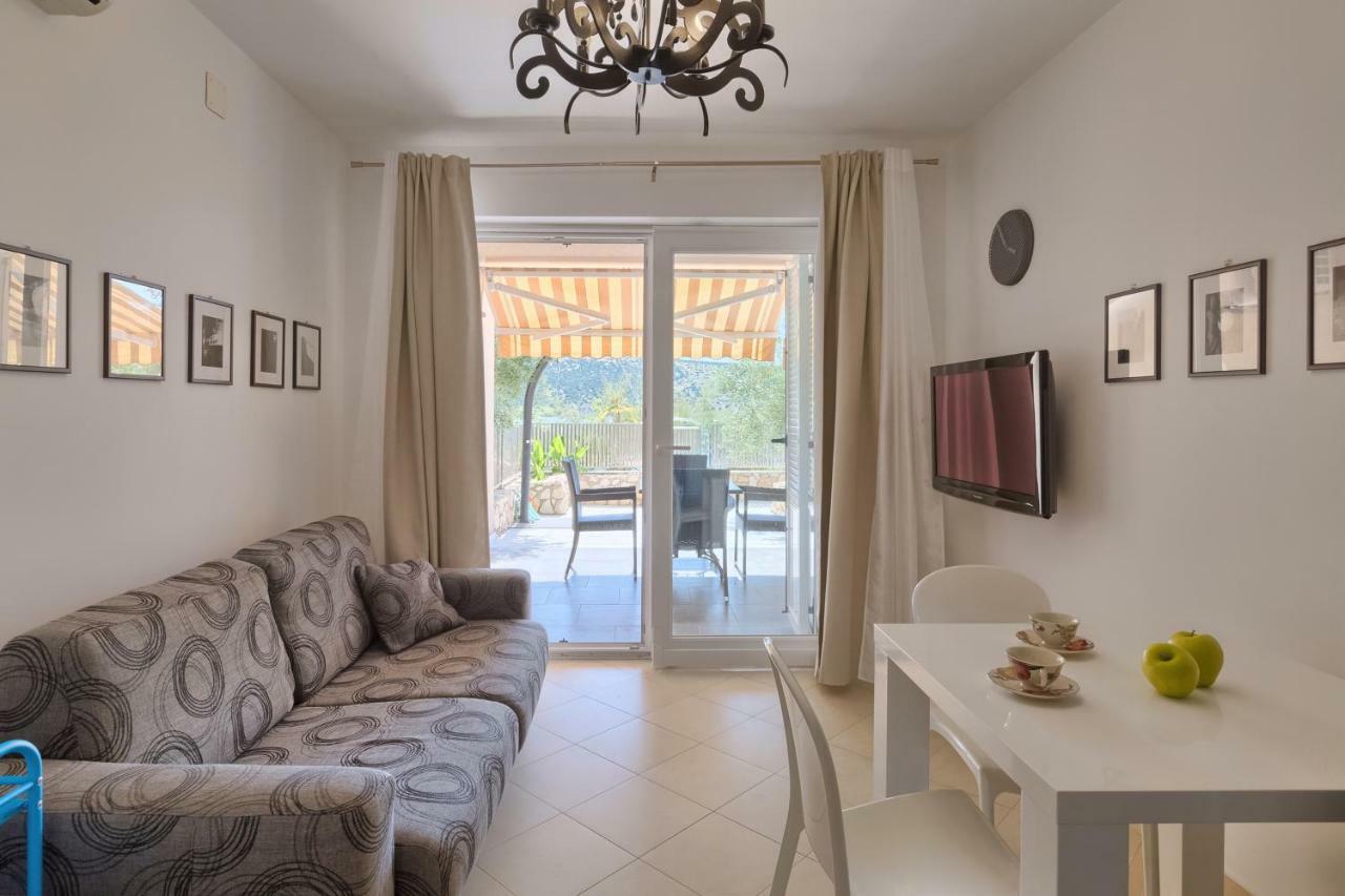 Apartment Robert Novaglia Esterno foto